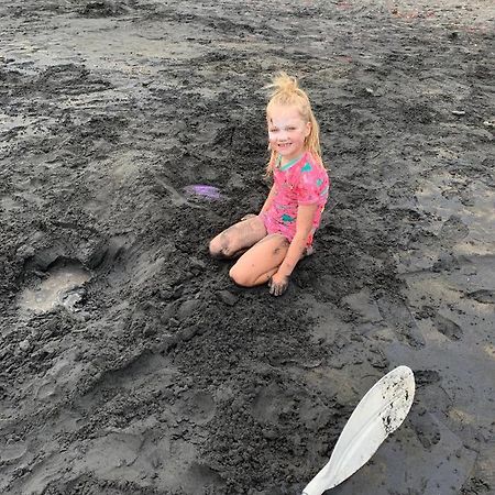 Urenui Beach Bach Eksteriør billede